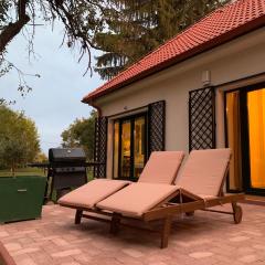 Luxury Cottage by Little Danube - Pista & Magduska