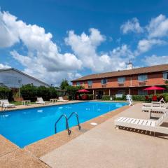 Red Roof Inn Meridian