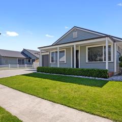 Sky Blue Retreat - Waihi Beach Holiday Home