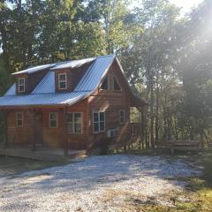 The Frontier - An Amish Built Deluxe Cabin