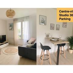 Chaleureux Studio 30m2 - Au pied de la Gare - PARKING