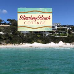 BINALONG BEACH COTTAGE Beachfront at Bay of Fires Next to Restaurant