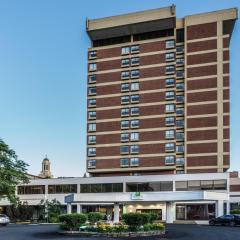 Holiday Inn & Suites Pittsfield-Berkshires, an IHG Hotel