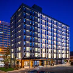 Hotel Indigo Chattanooga - Downtown, an IHG Hotel