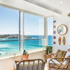 Bondi Cloud Surf House by Sydney Dreams