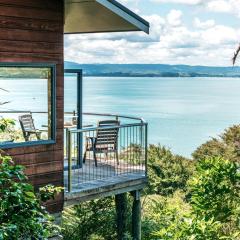 CrossTrees Chalet - Seaview - Waiheke Holiday Unit