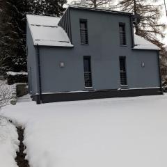 Quaint Holiday Home in elezn Ruda near Ski Area