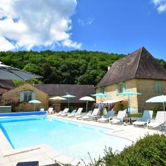 Stone house with shared pool near Sarlat
