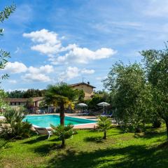 Mansion in Perugia with Pool & Green Hills