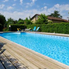 Appartement de 3 chambres avec piscine partagee jardin amenage et wifi a Blaignac
