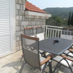 Attractive apartment in Dubrovni with balcony