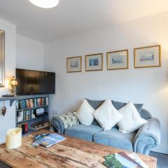 Cozy Nook Cottage - Sleeps 4 Garden & Parking