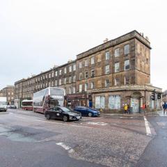 Stunning 2-Bed Apartment in Central Edinburgh