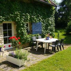 Studio avec jardin clos et wifi a Plumont