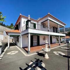 Classic Tranquil Madeiran 4-Bedroom Villa Funchal