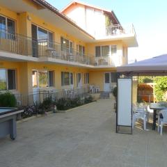 Eleonor Guest House