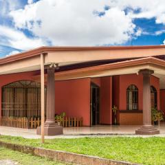 Tico House Bed & Breakfast