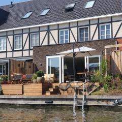 Spacious Holiday Home in Alkmaar with Garden