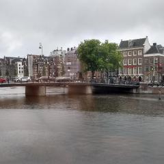 Rembrandt Square Boat