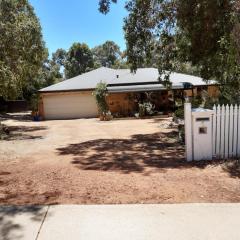 Mundaring Bed and Breakfast