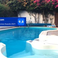 Villa Christina with private pool in Saronida, near stunning beaches, Athens airport & Sounio