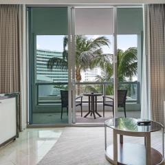 Junior Suite at Sorrento Residences- FontaineBleau Miami Beach home