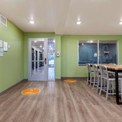 WoodSpring Suites Brunswick