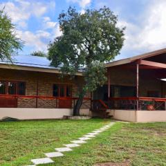 Muqurati Lodge - Dinokeng Game Reserve