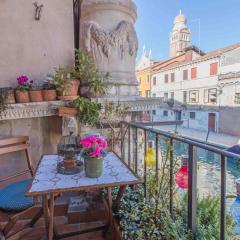 CA CAMMELLO private terrace and canal view
