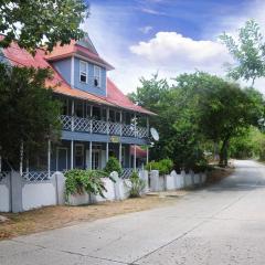 Coconut Paradise Lodge