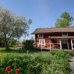 Eden's Garden Cottages