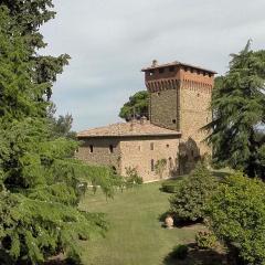 TORRE DI PACIANO 10&2, Emma Villas