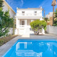 Stylish Art Deco villa near the sea 4 Bdrs Pool and garage