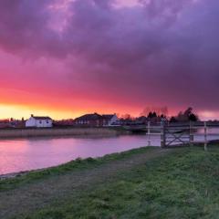 Riverbank Guest House