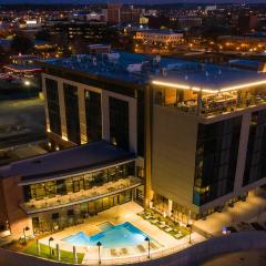 Hotel Indigo - Columbus at Riverfront Place by IHG