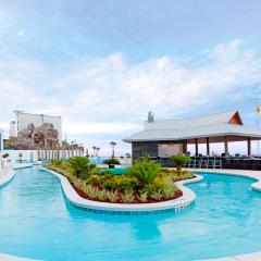 Holiday Inn Express & Suites Panama City Beach Beachfront by IHG
