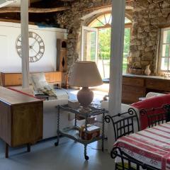 Gîte aménagé en loft dans la grange du Château