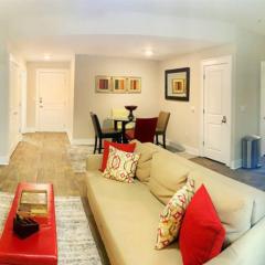 Buckhead Retreat- Spacious 2bd 2ba- Private Balcony, Rooftop-S30