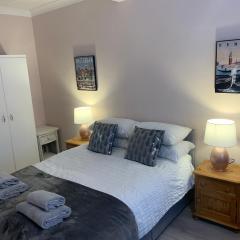 Eastbourne Town centre Maisonette apartment