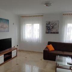 APARTMAN PALIT 4988b