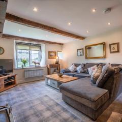 Westside Cottage, Newby Yorkshire Dales National Park 3 Peaks and Near the Lake Disrict, Pet Friendly
