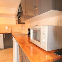 3 bedroom City Centre Apartment in Lauriston Place