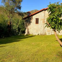 Quinta da Casa dos Santos - Inside Gerês