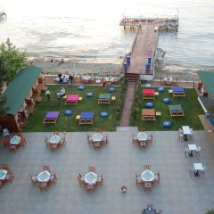 Grand Koru Hotel Beach