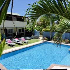 Taakoka Muri Beach Villa