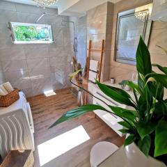 Elegance Suite Mary