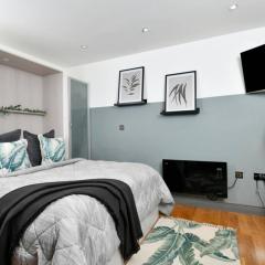 Modern studio apartment in Leeds City Centre (LS1)