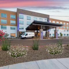 Holiday Inn Express & Suites - Phoenix - Airport North, an IHG Hotel