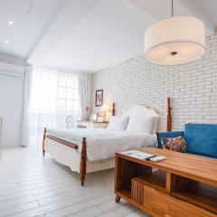 4 Design Inn