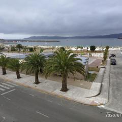 Apartamento Laxe con vistas al mar